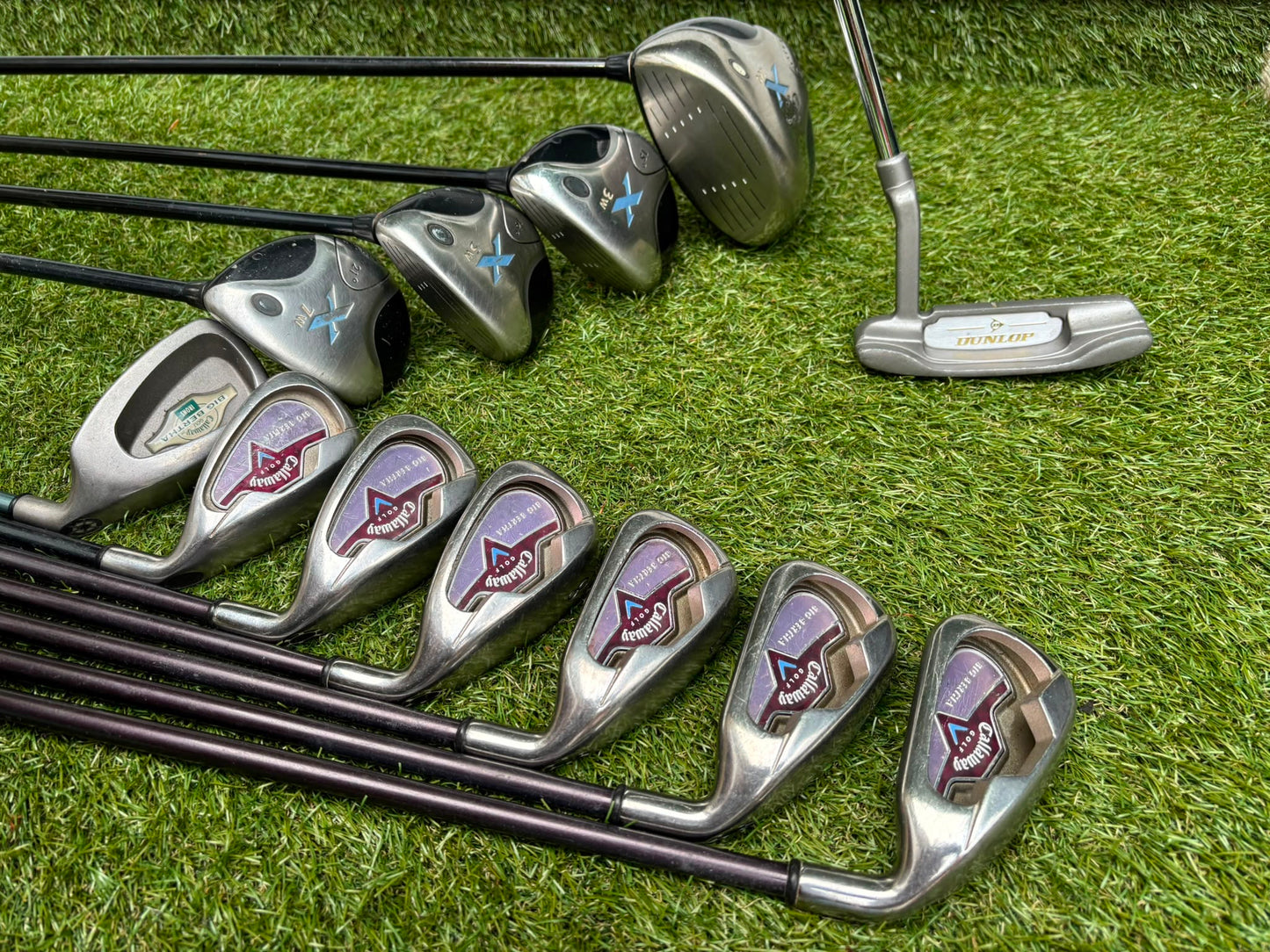 Ladies Golf Set – Callaway Big Bertha Irons, Callaway X Woods (Driver, 3, 5 & 7), HEXSERT HM-1 Putter & Cart Bag