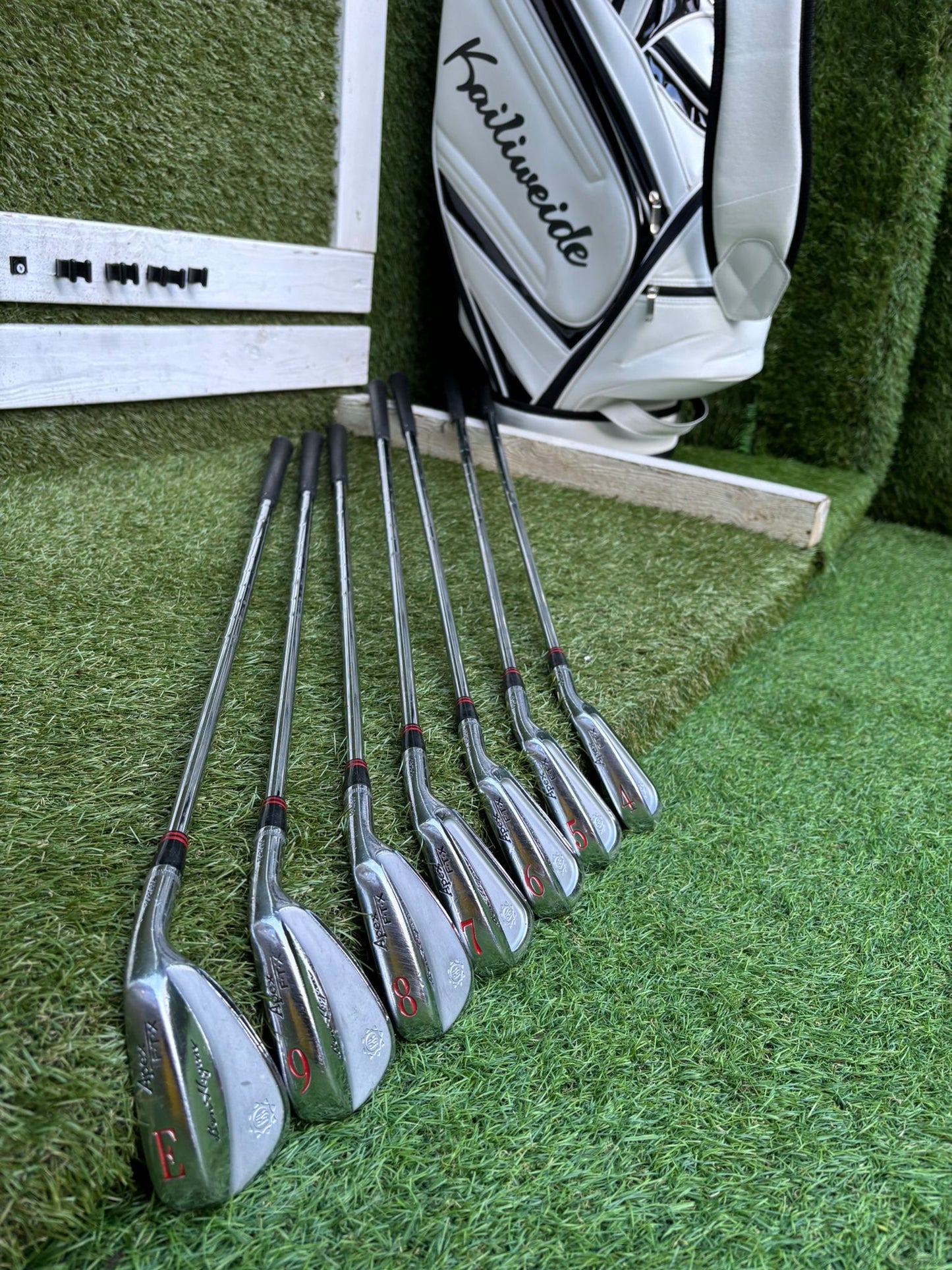 Ben Hogan Apex FTX Combo Irons (4–E) + Brand New Kailiweide Cart Bag – £254 with free delivery