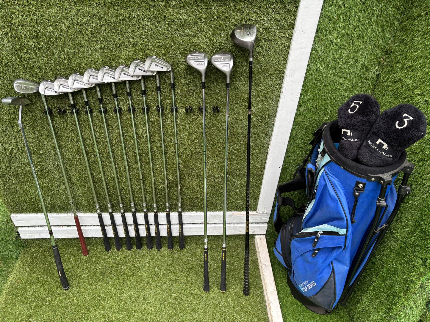 Nicklaus Linear Dynamics Golf Set with Snake Eyes Maraging Steel Driver, Matching Woods & Stand Bag