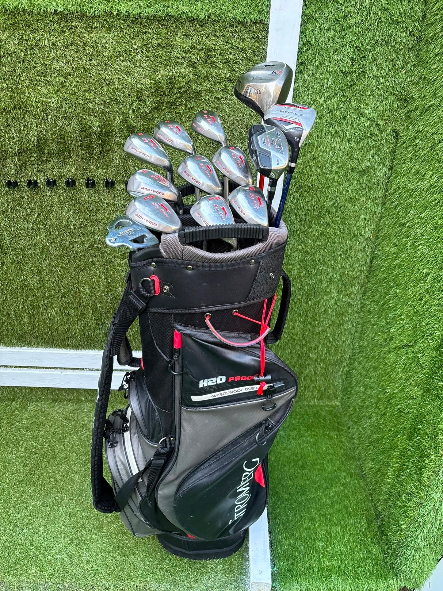 Slazenger Big Eze Complete Golf Package – Wilson 5 Wood, Hybrid, Dunlop Putter & Stromberg H2O Proof Waterproof Bag