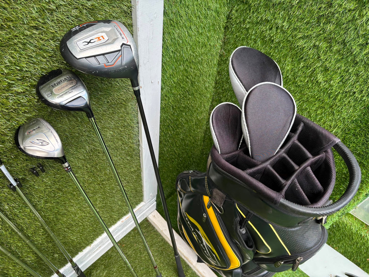 Wilson 1200 CG Golf Set with X31 Driver, RAM Hybrid & Powakaddy Cart Bag