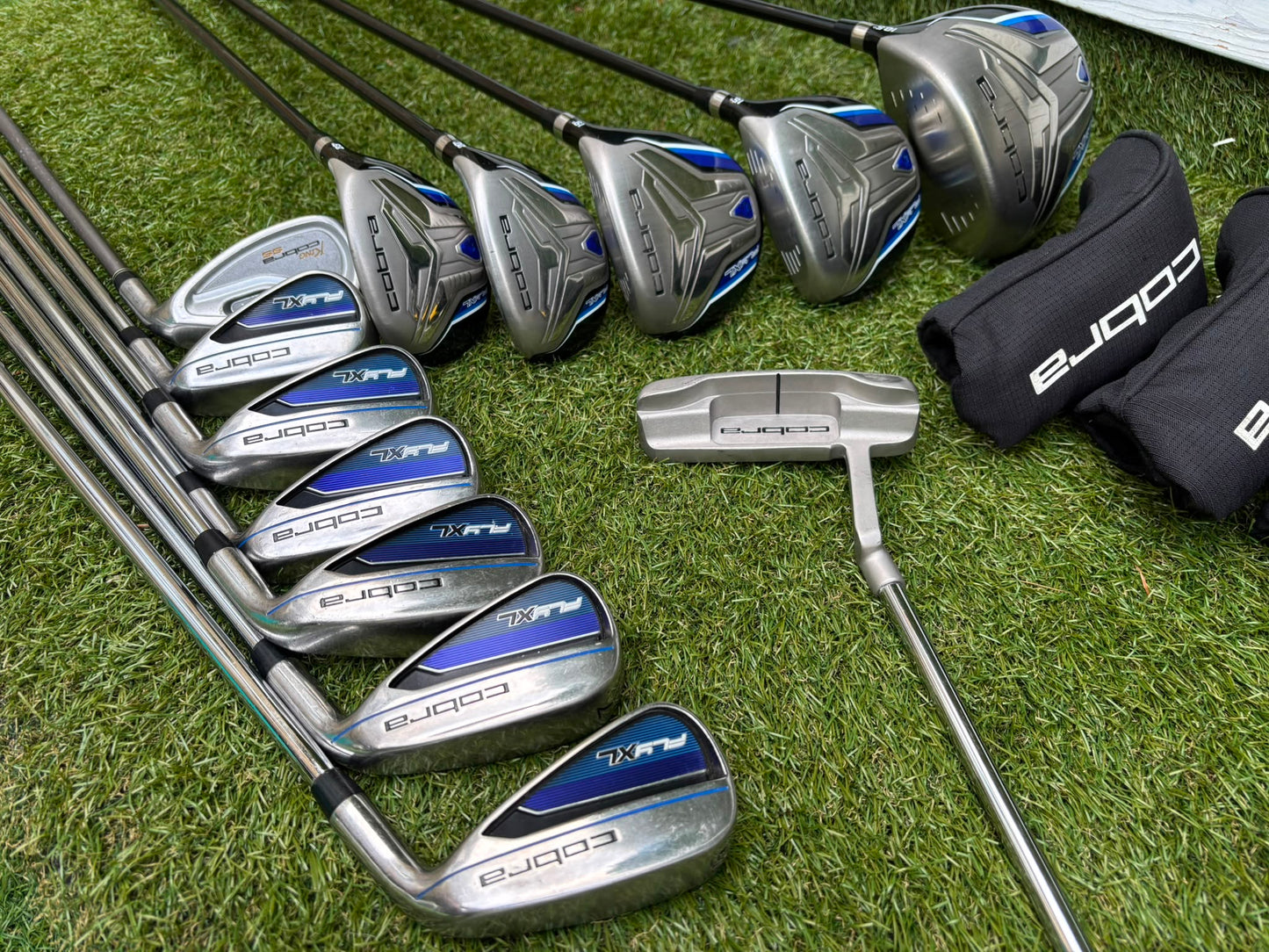 Cobra FLY-XL Complete Golf Set, Matching Woods, Hybrids, Irons & Cobra Ultralight Pro Stand Bag