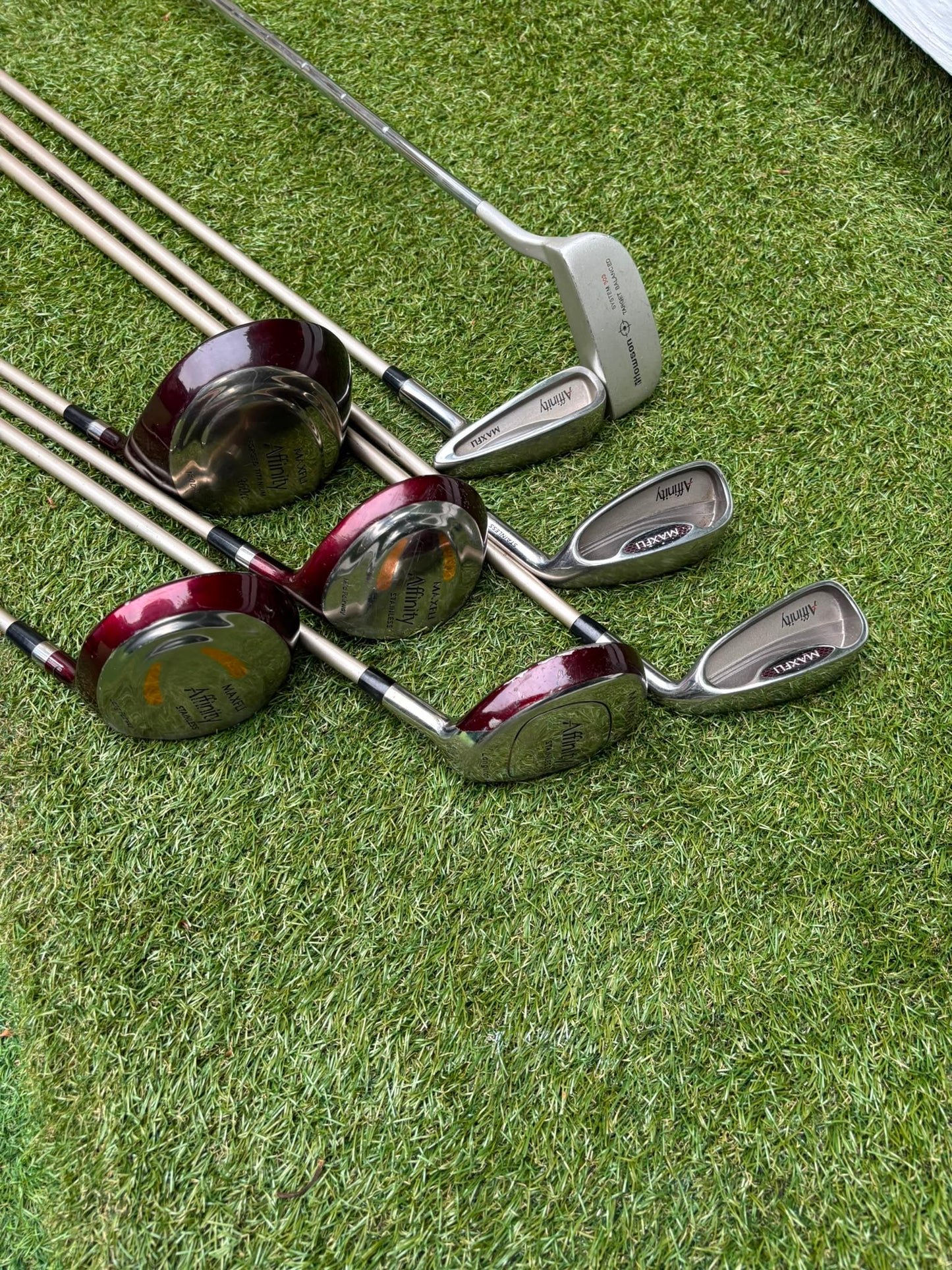 Maxfli Affinity Ladies Golf Package, Howson Blade Putter & Skymax Stand Bag
