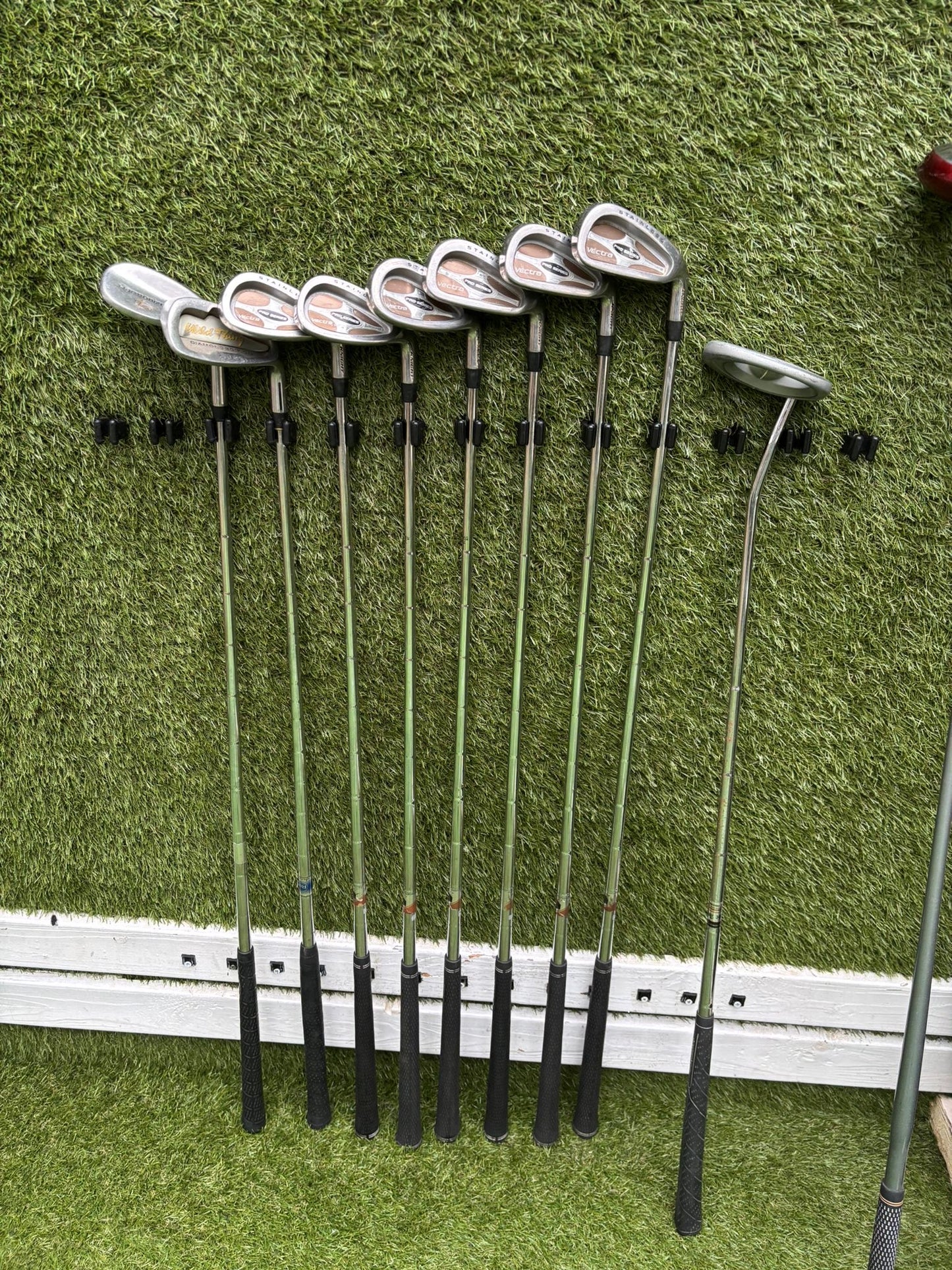 Complete Golf Set with OGIO Stand Bag (12 Clubs)