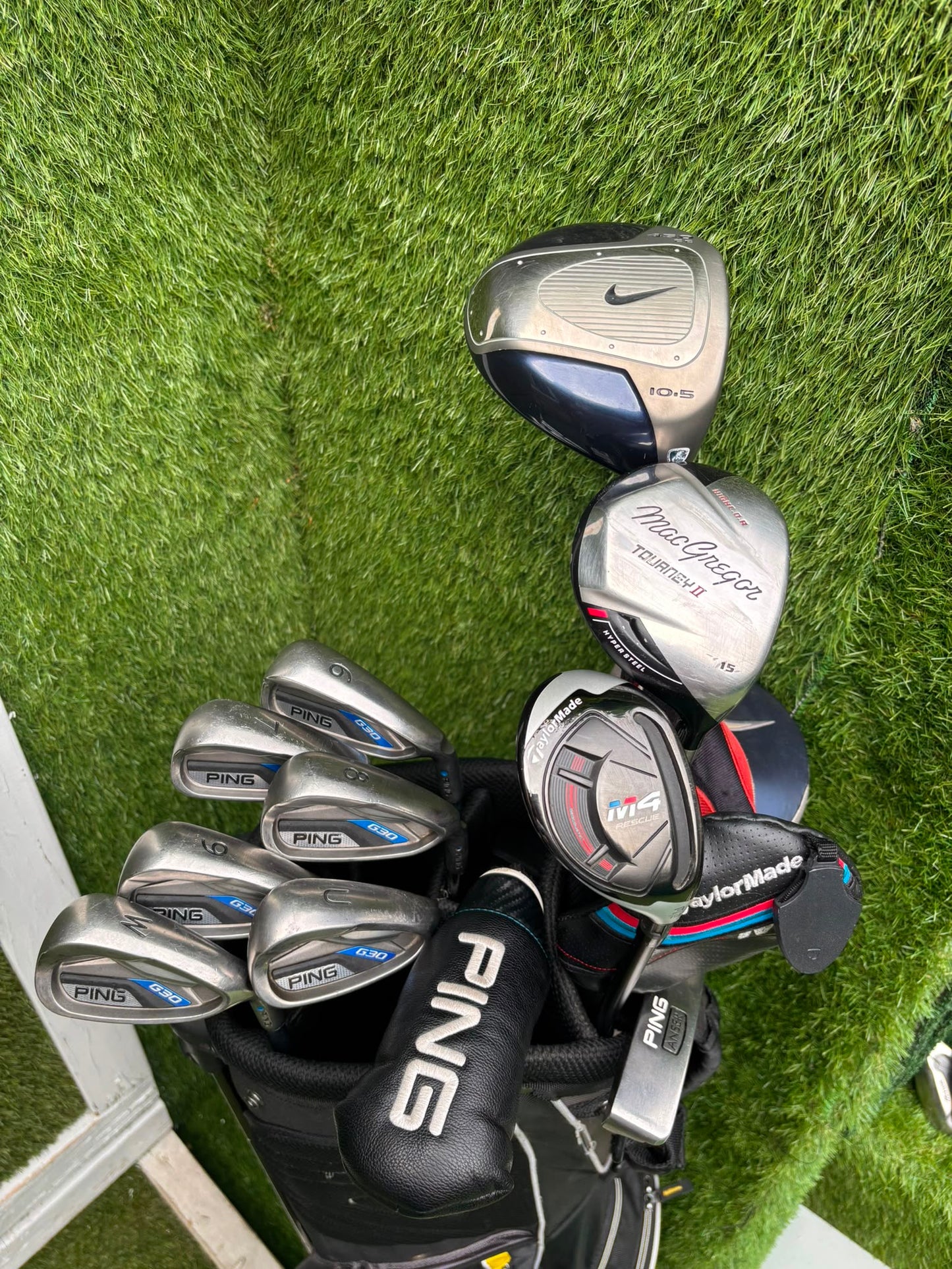 Ping G30 Graphite Irons 6-U, TaylorMade M4 Rescue, Nike SQ Driver & Callaway Stand Bag Stunning Set