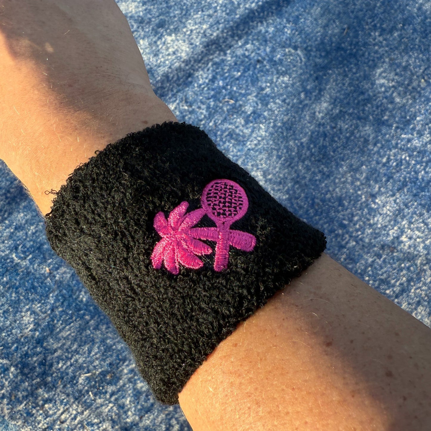Unisex Black Court Wristbands for Padel & Tennis – 3 Inch Absorbent Blend