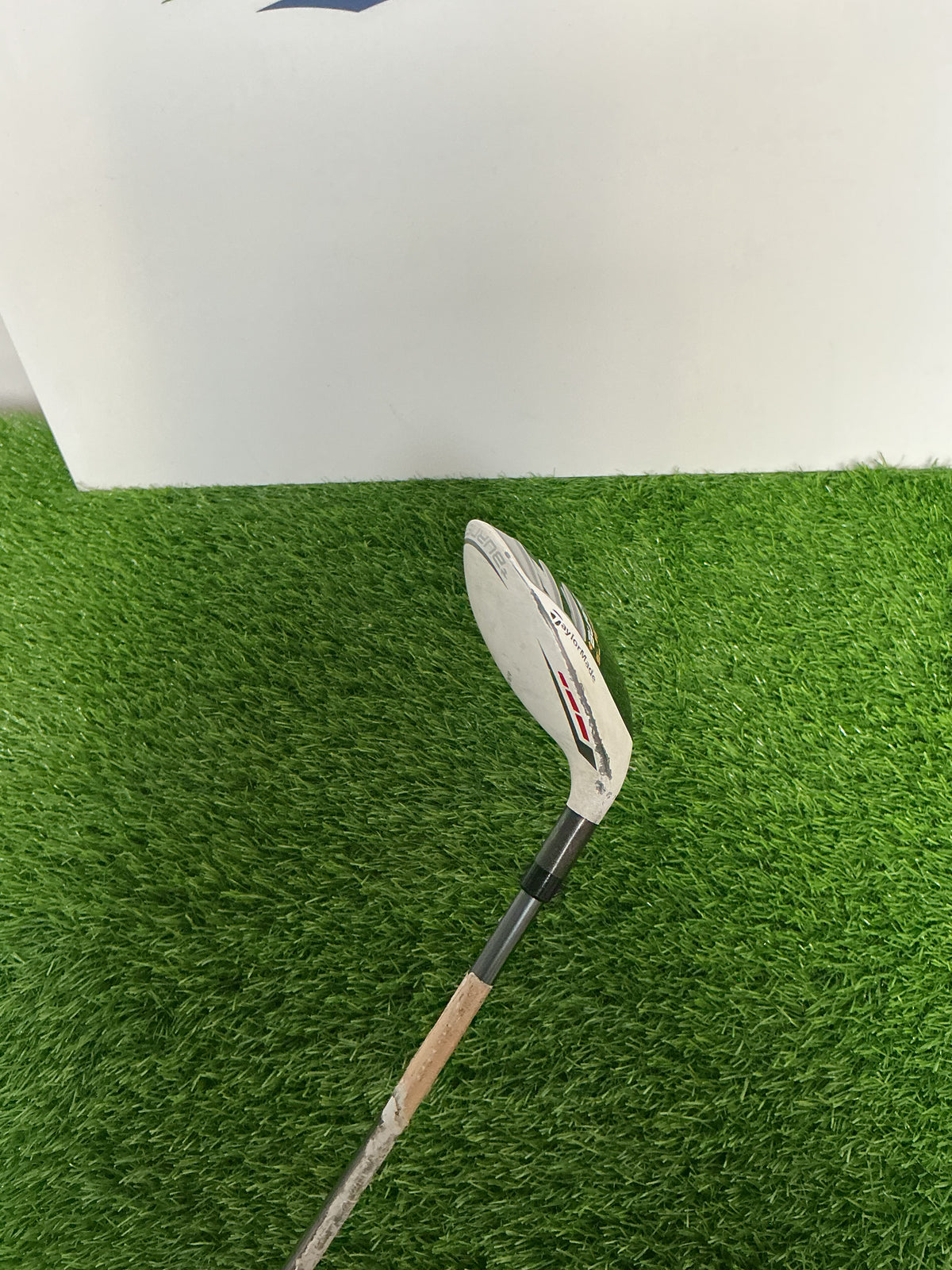 Pre-Owned TaylorMade 21 degree hybrid rescue wood