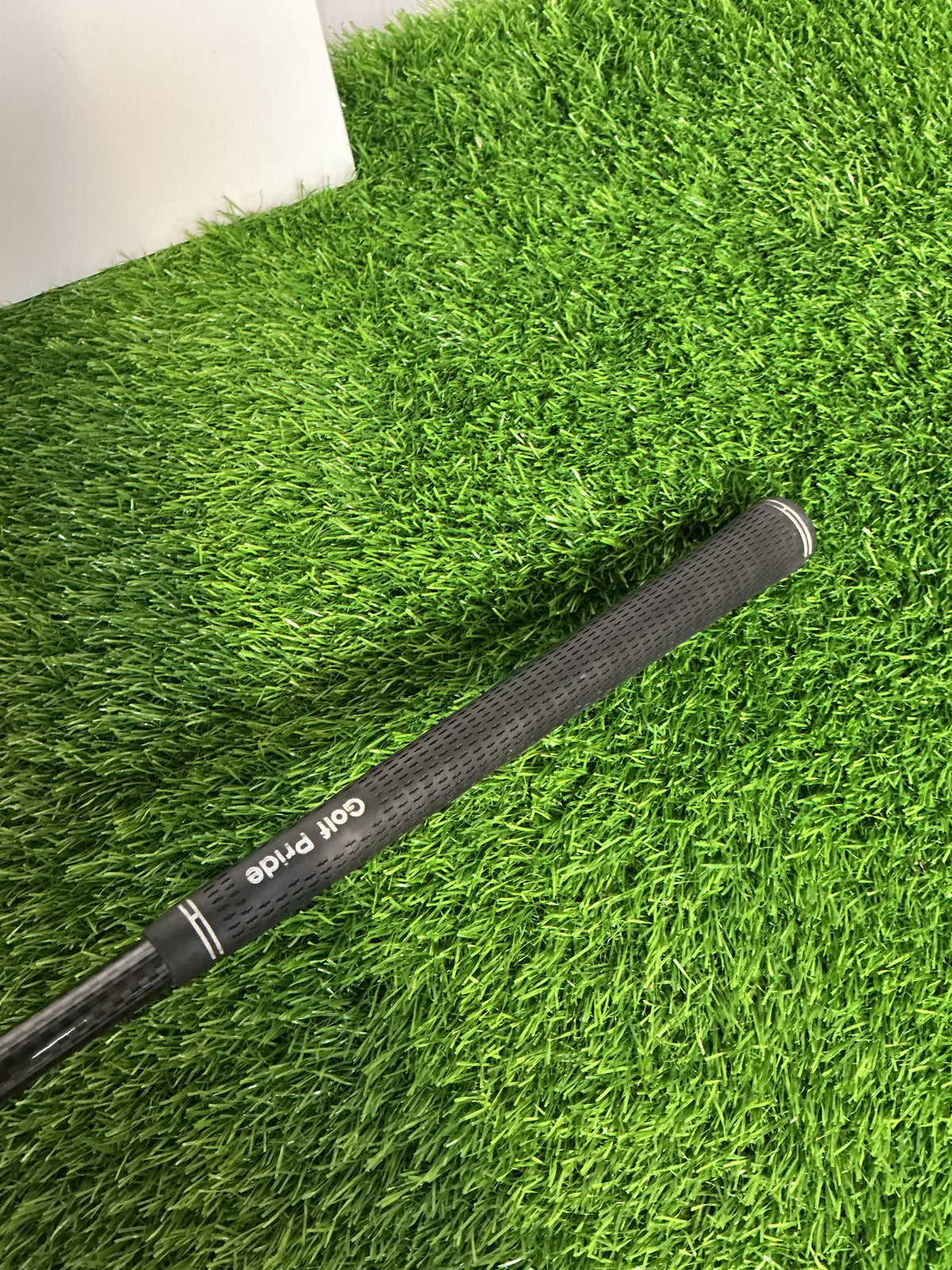 Pre-Owned Mens RH TaylorMade 25 Degree Hybrid