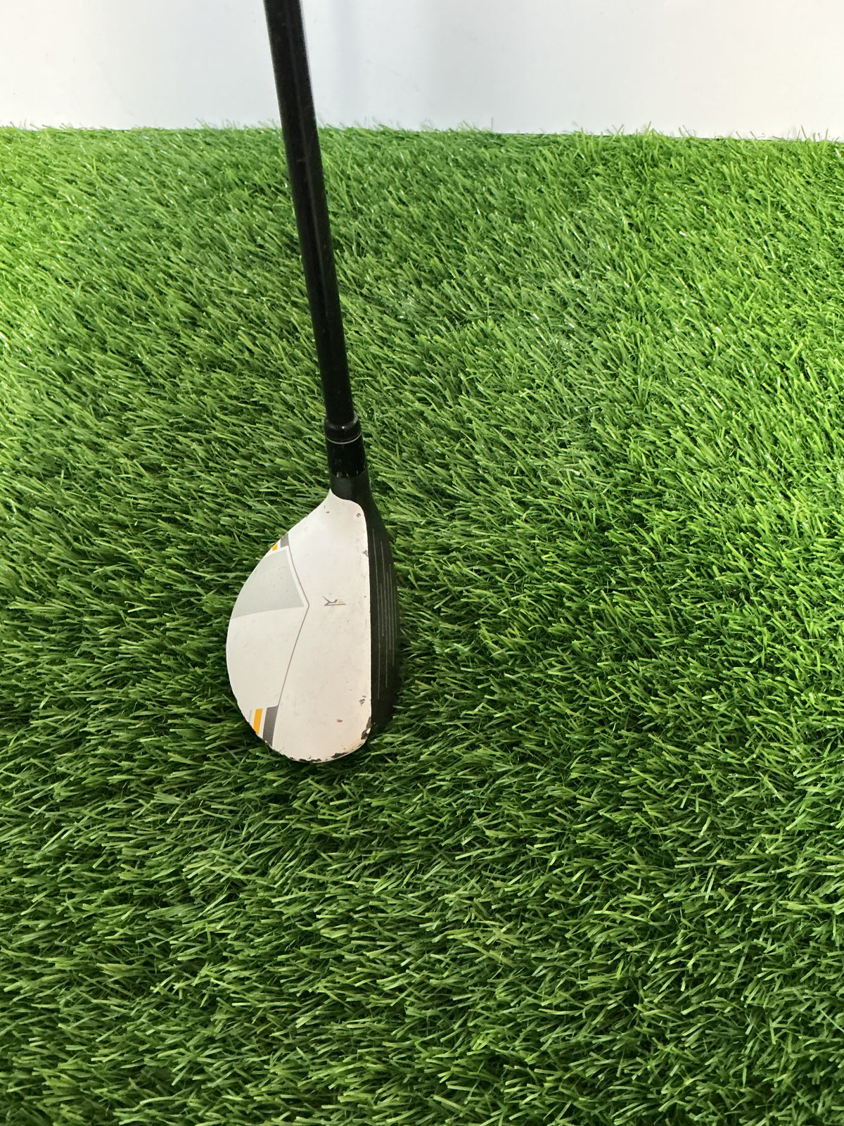 Pre-Owned Mens RH TaylorMade 18.5 Degree 3 Hybrid