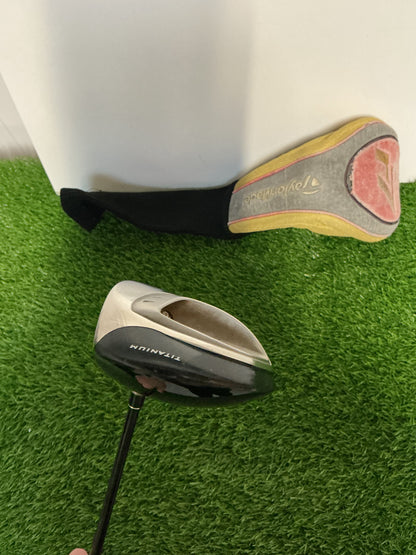Pre-Owned Mens RH TaylorMade R7 10.5 Degree Driver Stiff Flex