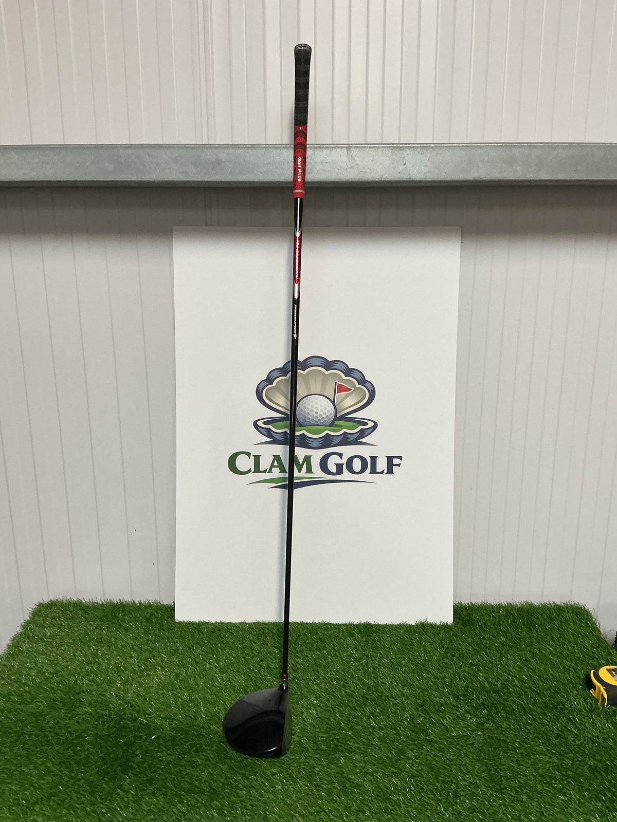 Pre-Owned Mens RH Yonex 10.5 Degree Driver Stiff Flex
