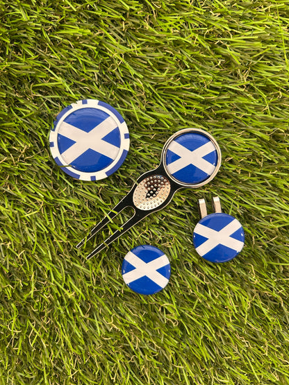 Flags of the World Traditional Pitchfork including 3 Flag markers and poker chip