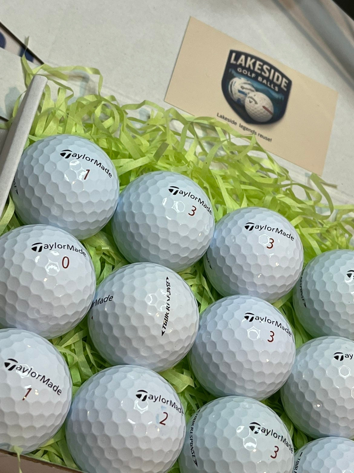 12 Taylormade Tour Response White