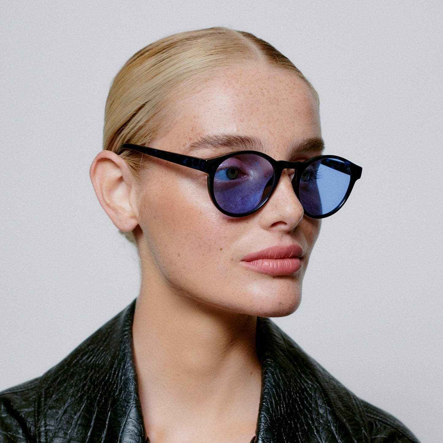 A.KJÆRBEDE (AKJAERBEDE) Marvin Sunglasses | Blue Demi, Blue Lens