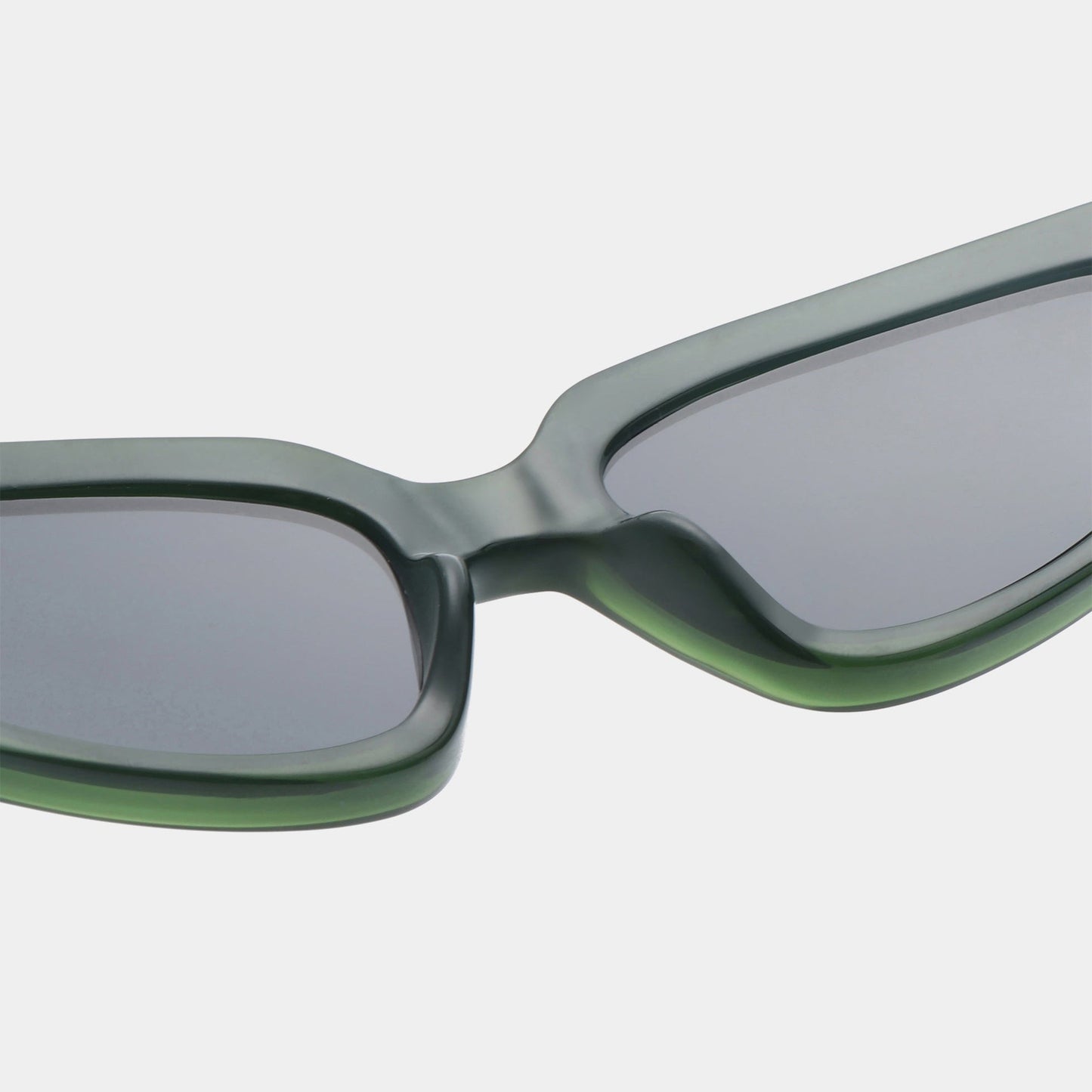 A.KJÆRBEDE ELLA Oval Cat-Eye Sunglasses l Dark Green