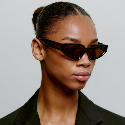 A.KJÆRBEDE ELLA Oval Cat-Eye Sunglasses l Demi Tortoise
