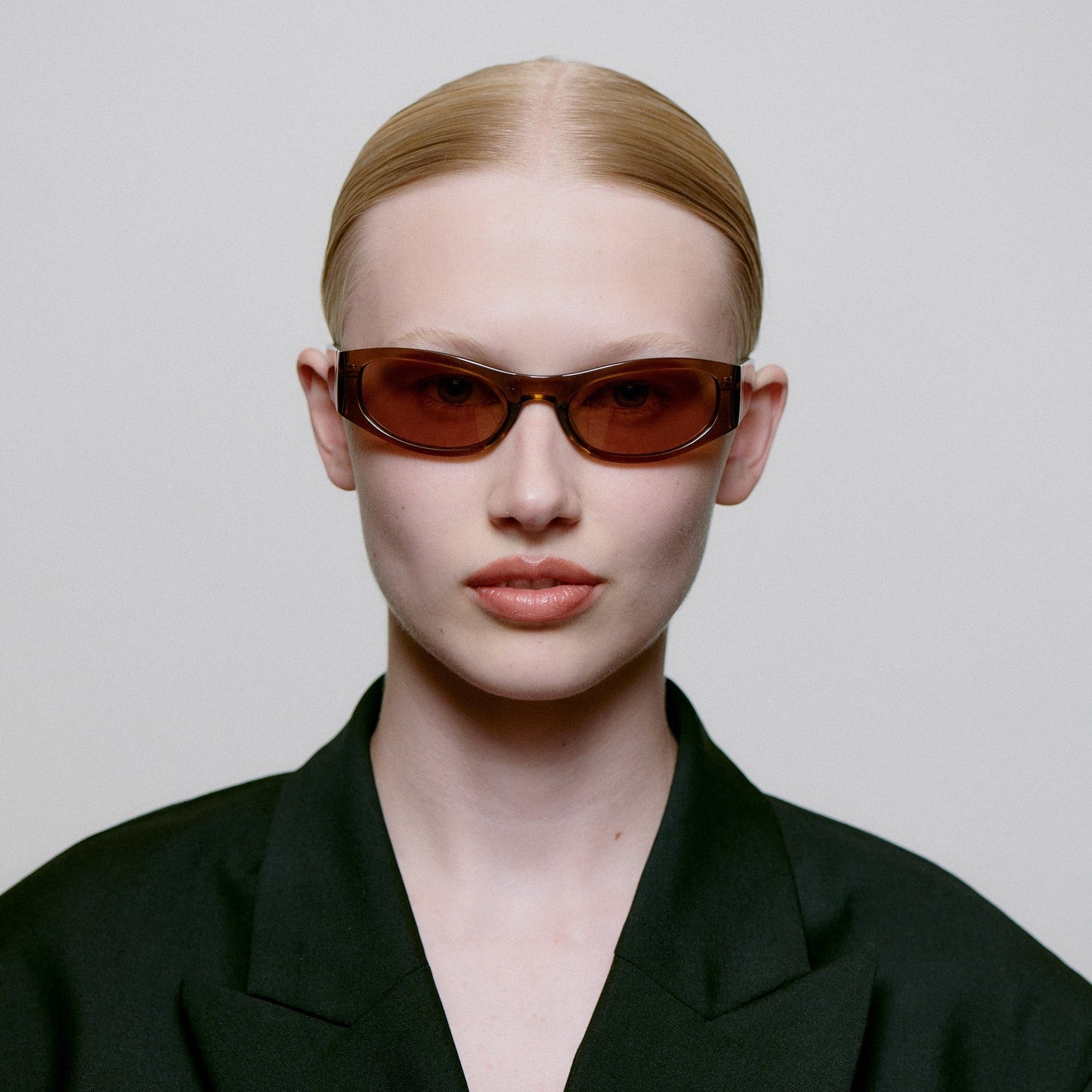 A.KJÆRBEDE GUST Sporty Cat-Eye Sunglasses l Smoke Transparent