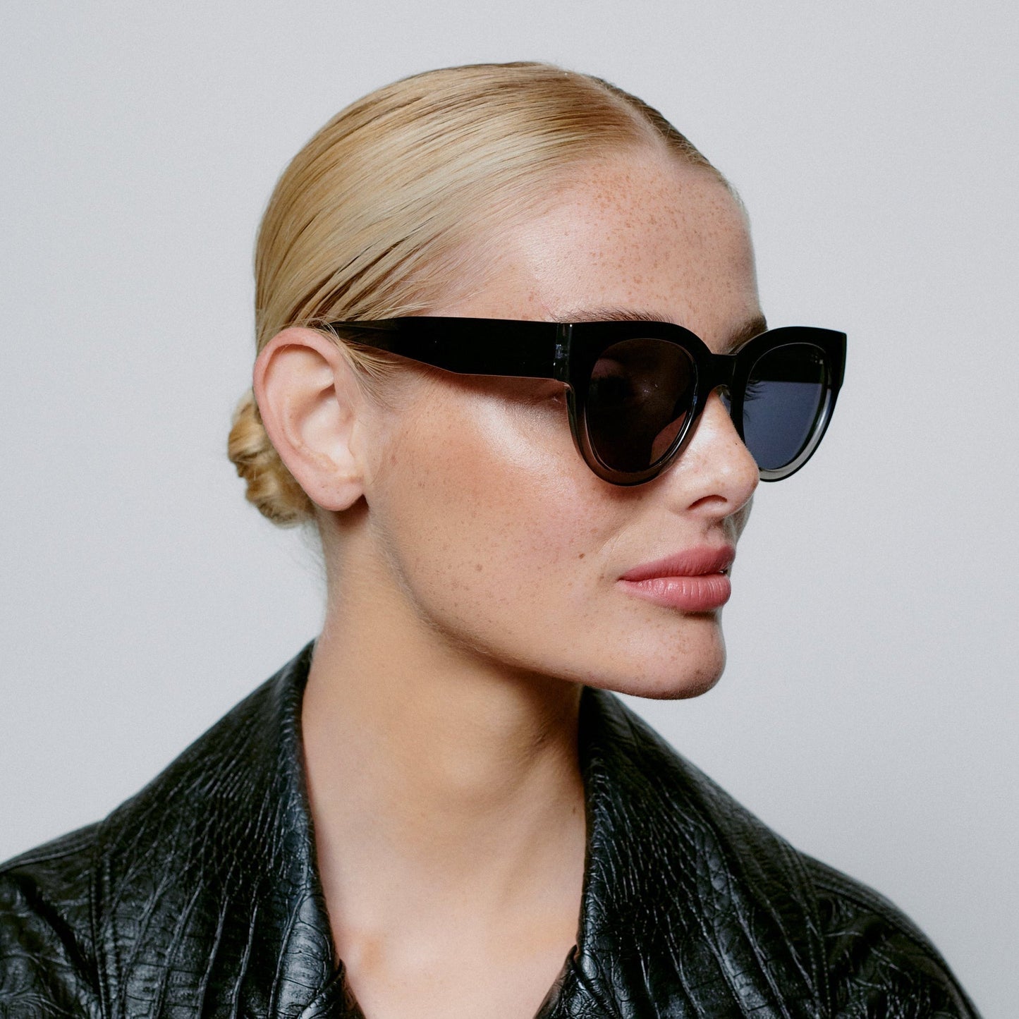 A.KJÆRBEDE LILLY Sunglasses l Black