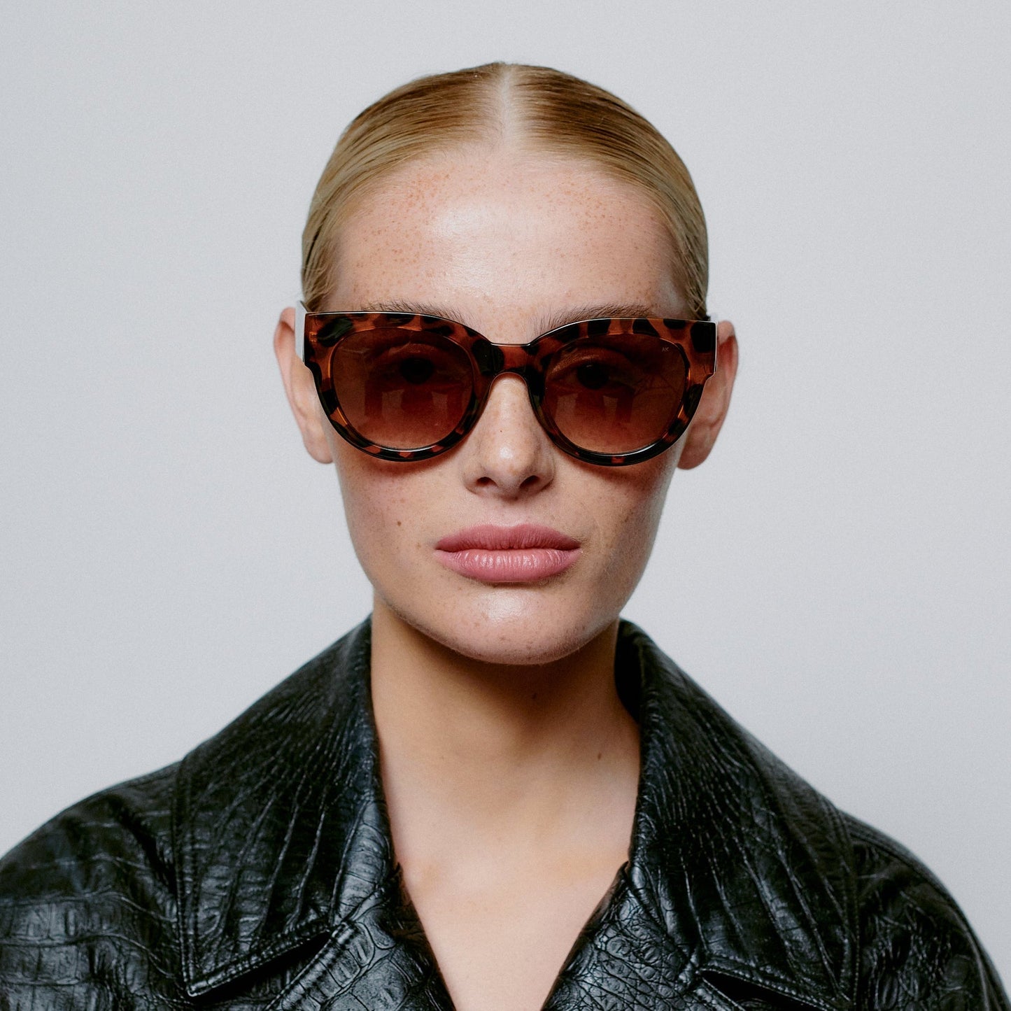 A.KJÆRBEDE LILLY Sunglasses l Havana