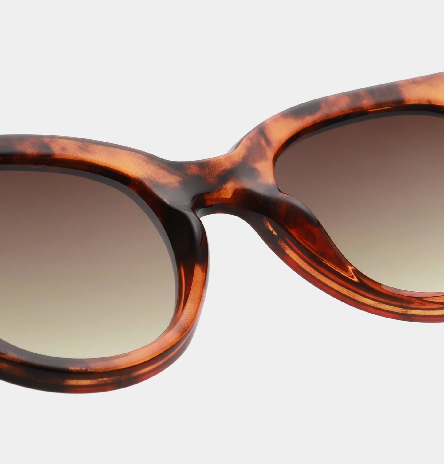 A.KJÆRBEDE LILLY Sunglasses l Havana
