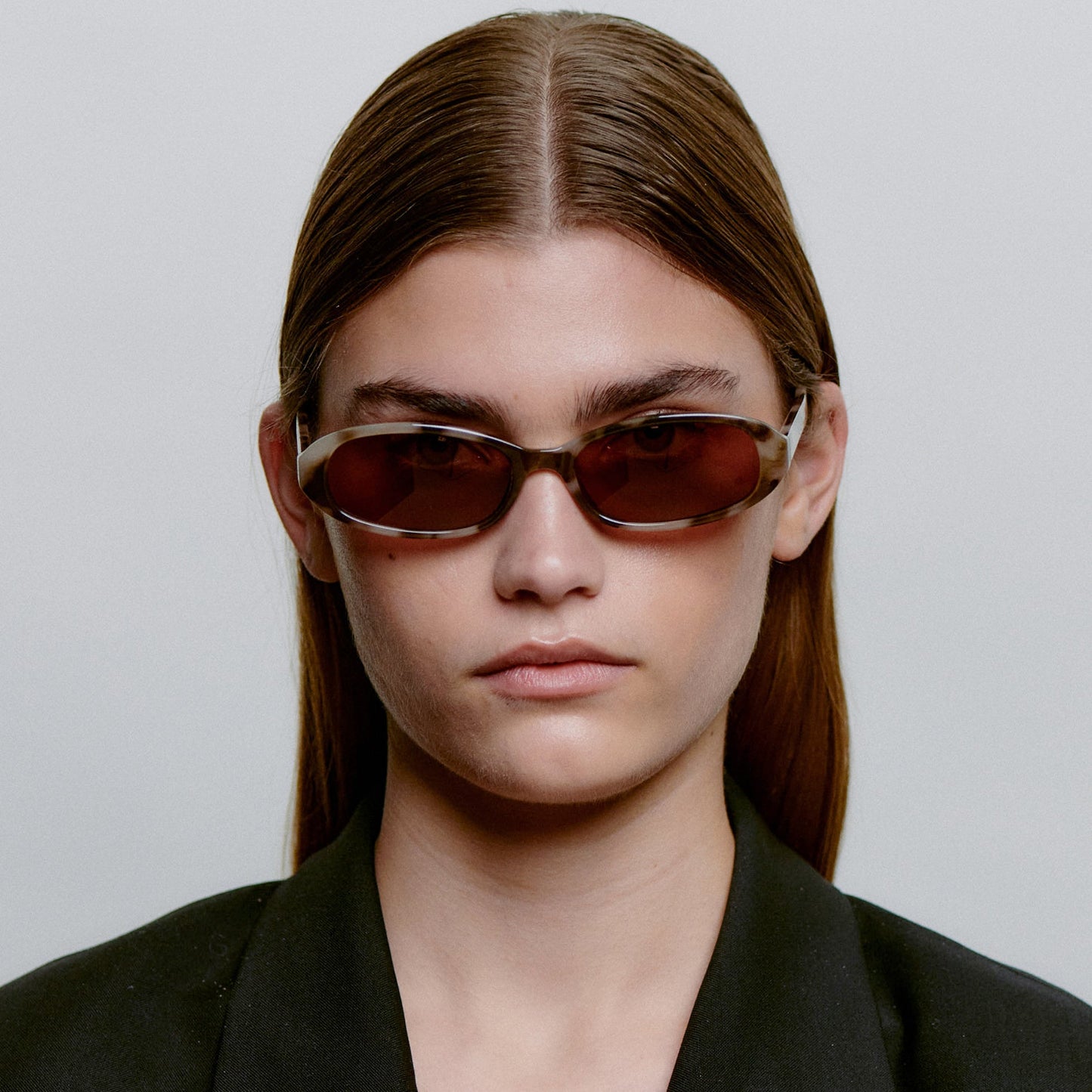 A.KJÆRBEDE MACY Sunglasses l Cookie Dough Slim Frame