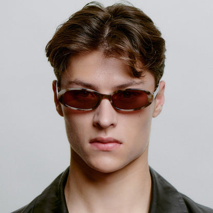 A.KJÆRBEDE MACY Sunglasses l Cookie Dough Slim Frame