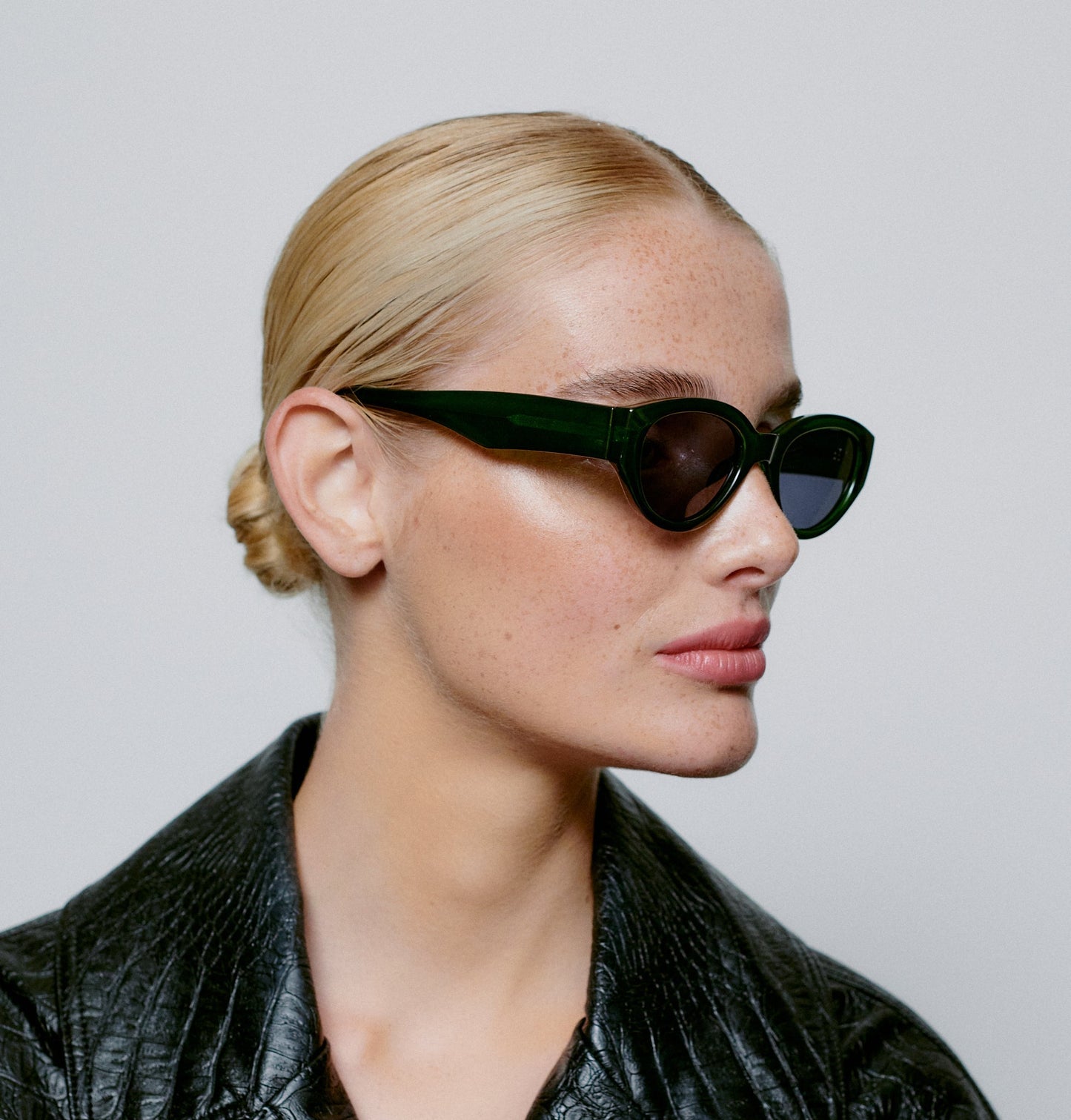 A.KJÆRBEDE WINNIE Sunglasses l Cat-Eye Dark Green
