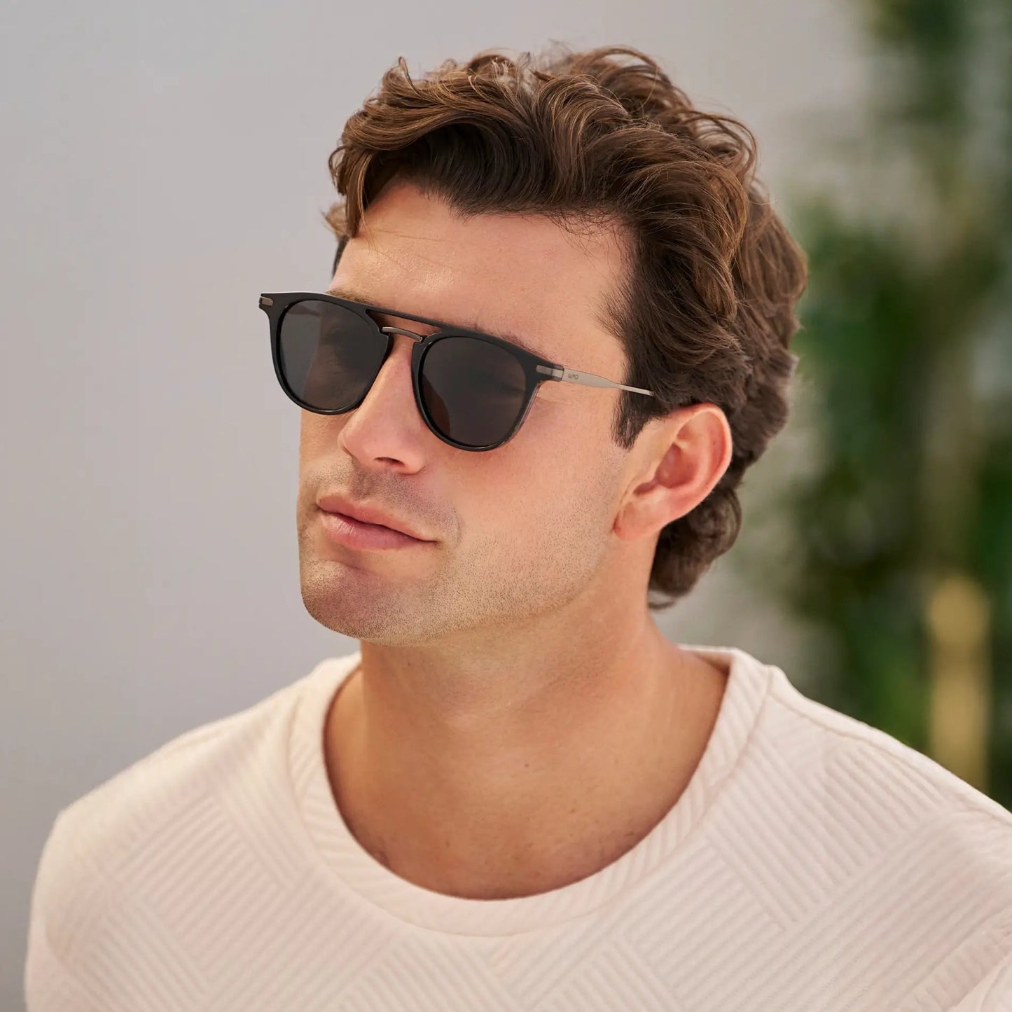HAYES Men's Keyhole Round Sunglasses l Triple Black - WMP Eyewear