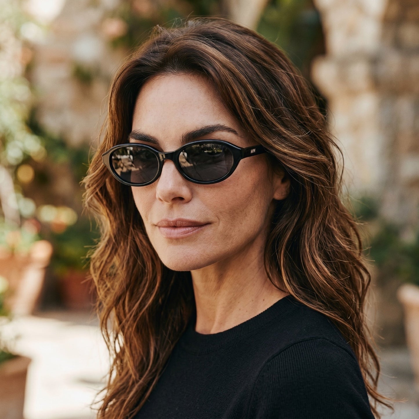 IVY Black Oval Sunglasses by Messy Weekend