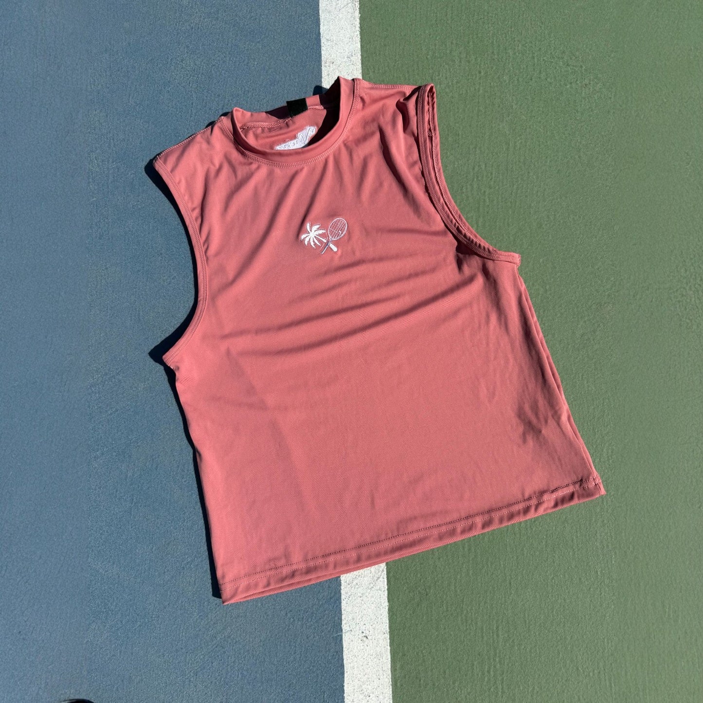 PERFORMANCE WOMEN'S COURT TANK - DUSKY PINK