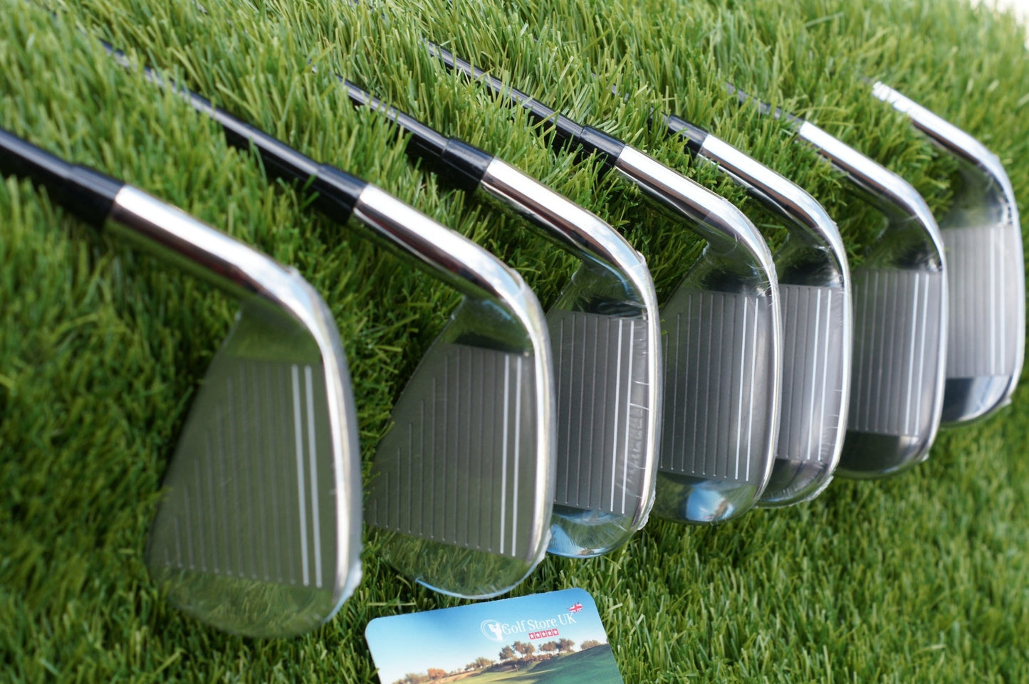 New Callaway Rogue ST Max OS(Oversized), Stunning 4-PW Set - Golf Store UK