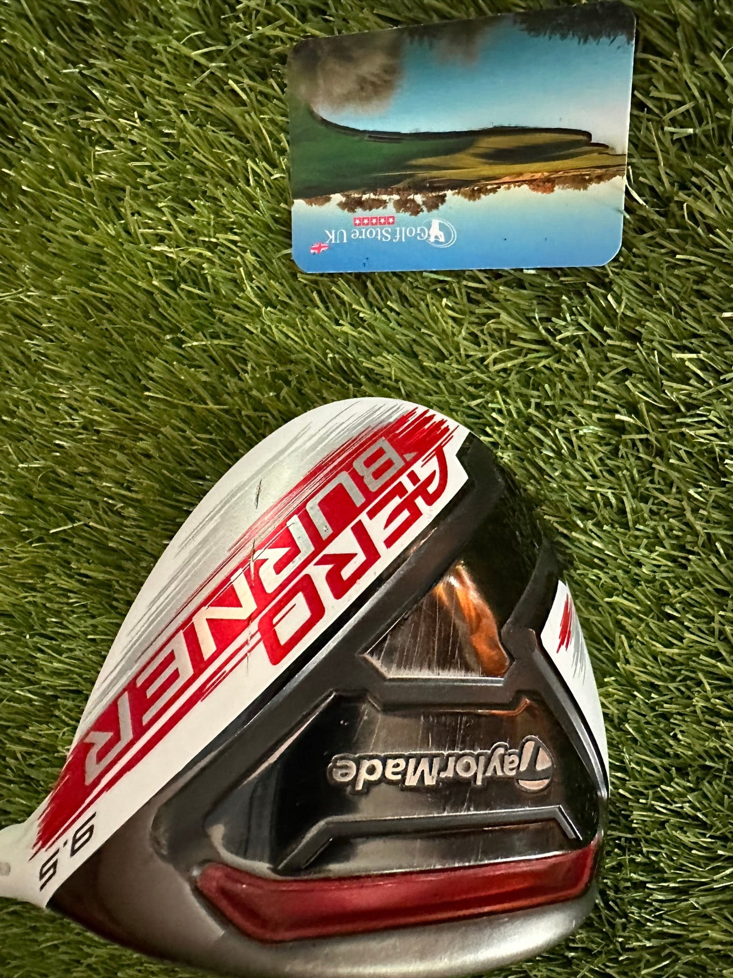 TaylorMade AeroBurner 9.5 Degree Driver, Stunning Club, Headcover included - Golf Store UK